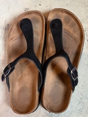 Women’s Aeropostale Thong Sandals